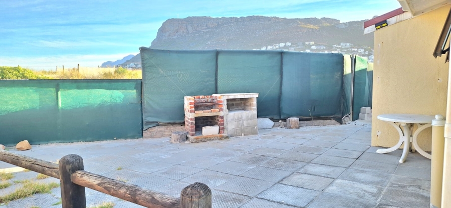 To Let 2 Bedroom Property for Rent in Fish Hoek Western Cape